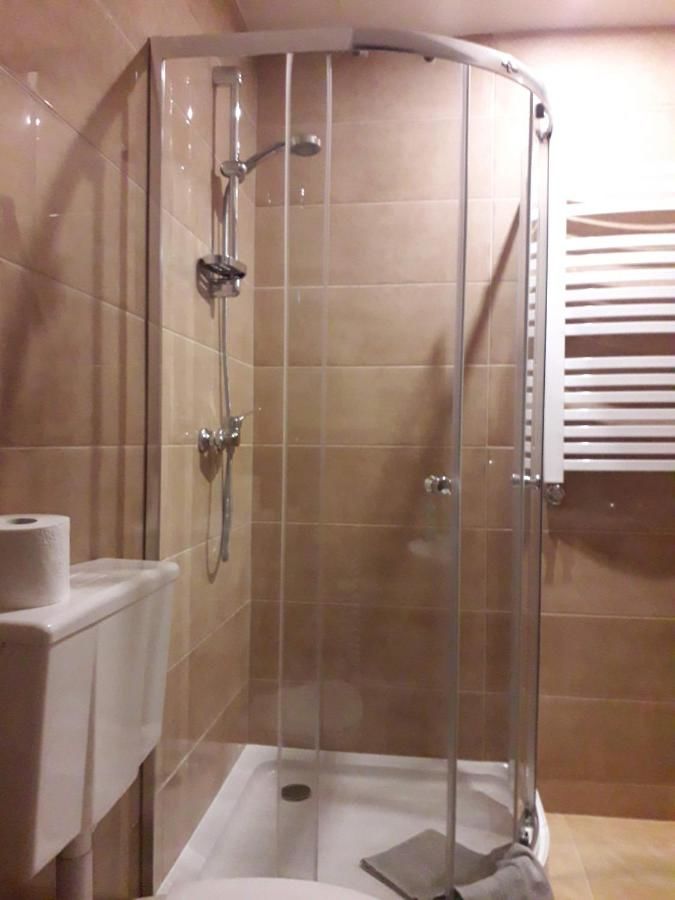 Фермерские дома Zacisze przy lesie Рын